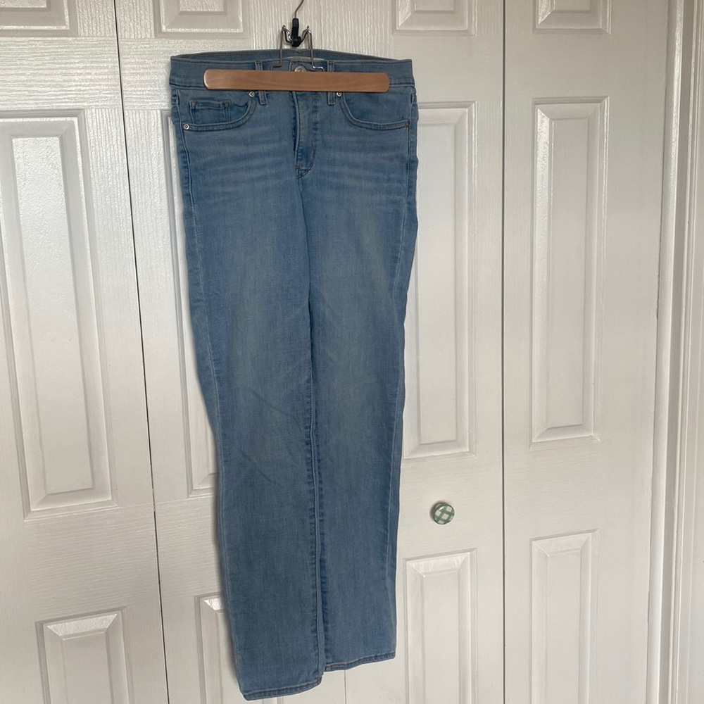 Levi Strauss & Co. 311 shaping skinny Jean
